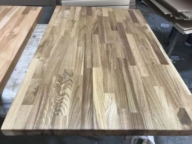 Tammepuidust söögilauaplaat